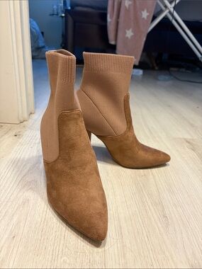 Steve Madden tan ankle boots size 5